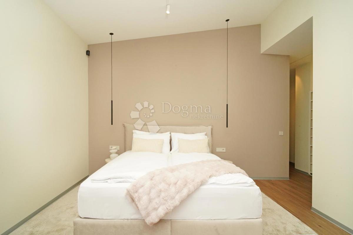 Hiša Kringa, Tinjan, 370m2