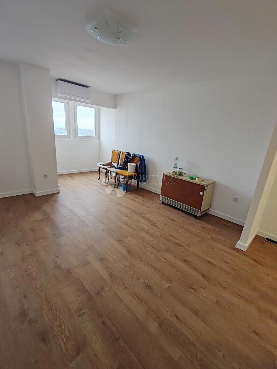 Stanovanje Baldekin, Šibenik, 62m2