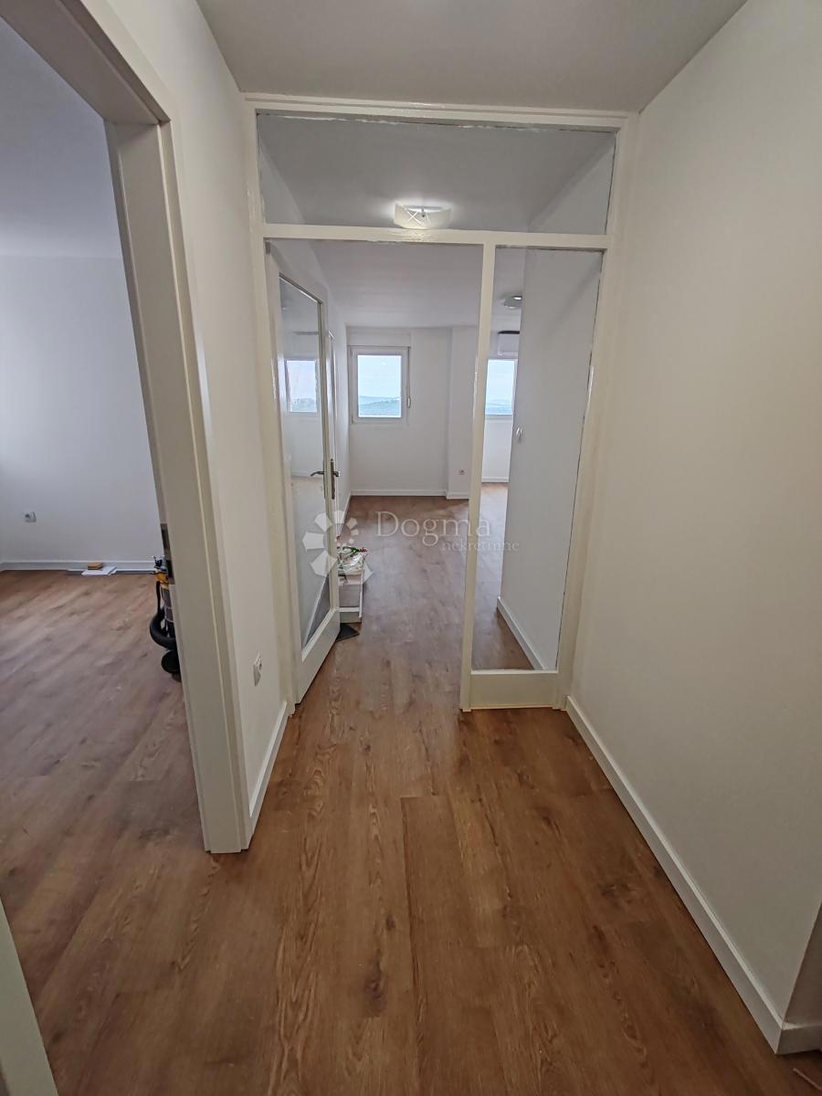 Stanovanje Baldekin, Šibenik, 62m2