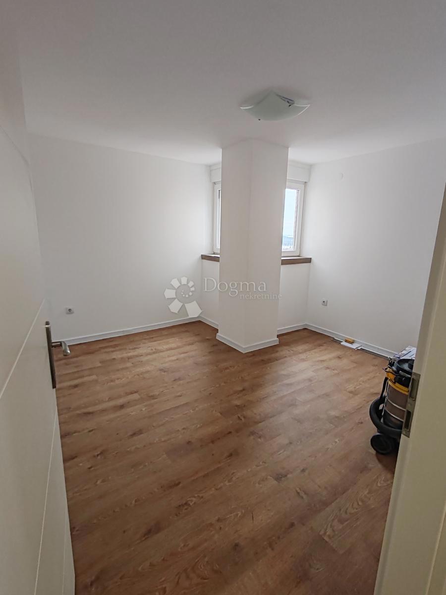 Stanovanje Baldekin, Šibenik, 62m2