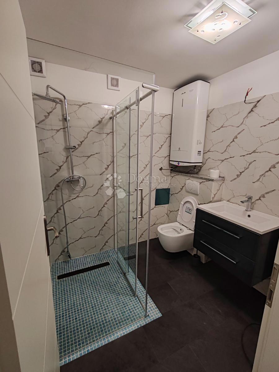 Stanovanje Baldekin, Šibenik, 62m2