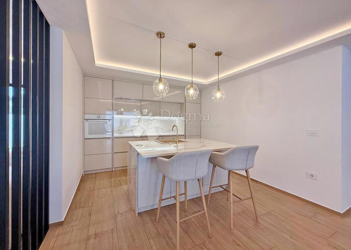 MIR, RAZKOŠJE IN ZASEBNOST V SRCU PULA