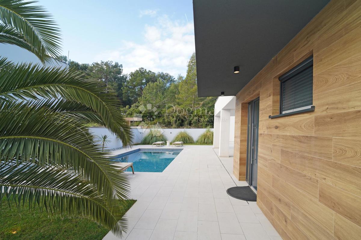 MIR, RAZKOŠJE IN ZASEBNOST V SRCU PULA