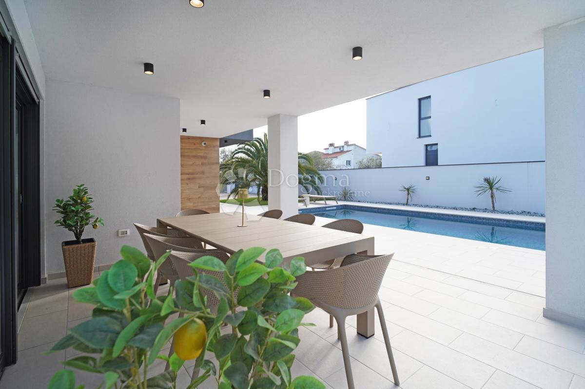 MIR, RAZKOŠJE IN ZASEBNOST V SRCU PULA