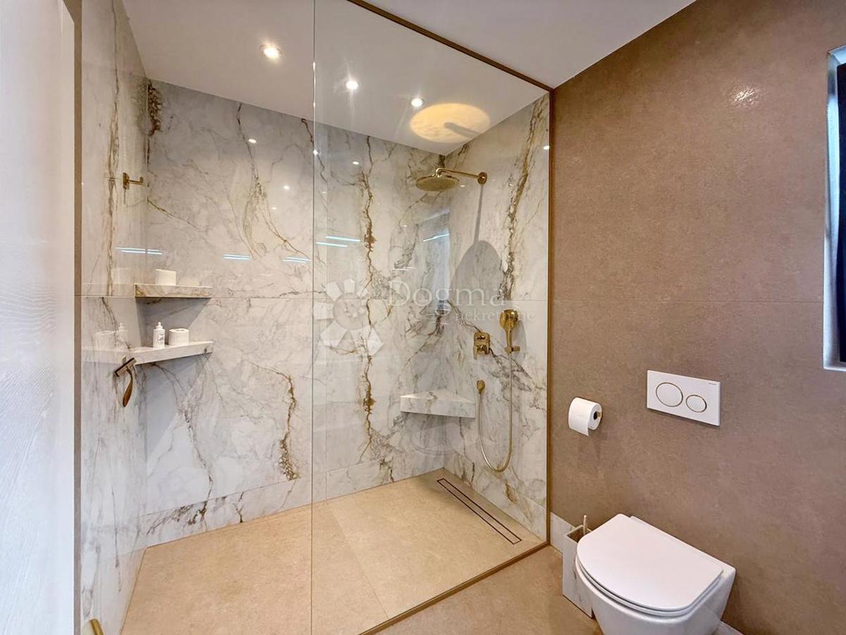 MIR, RAZKOŠJE IN ZASEBNOST V SRCU PULA