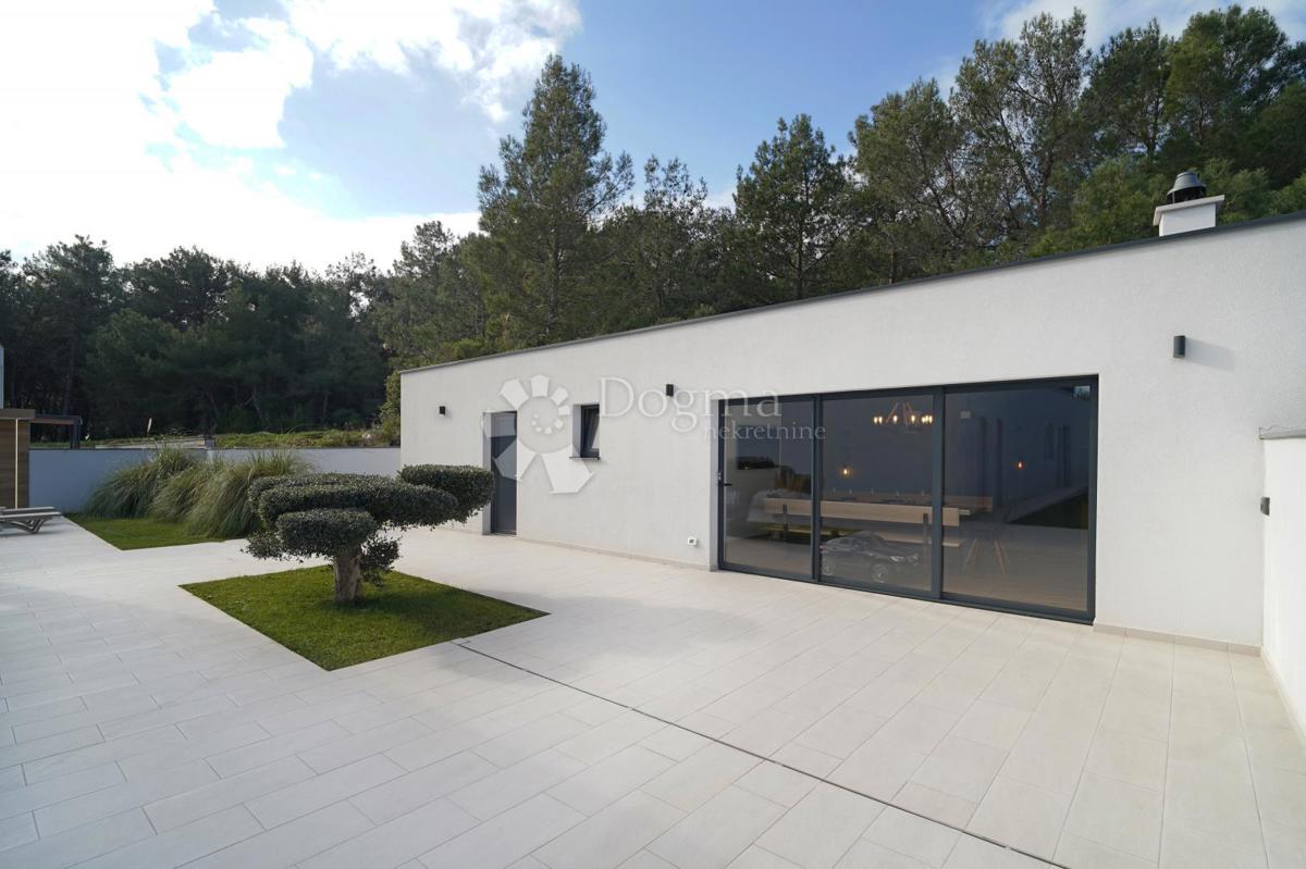 MIR, RAZKOŠJE IN ZASEBNOST V SRCU PULA