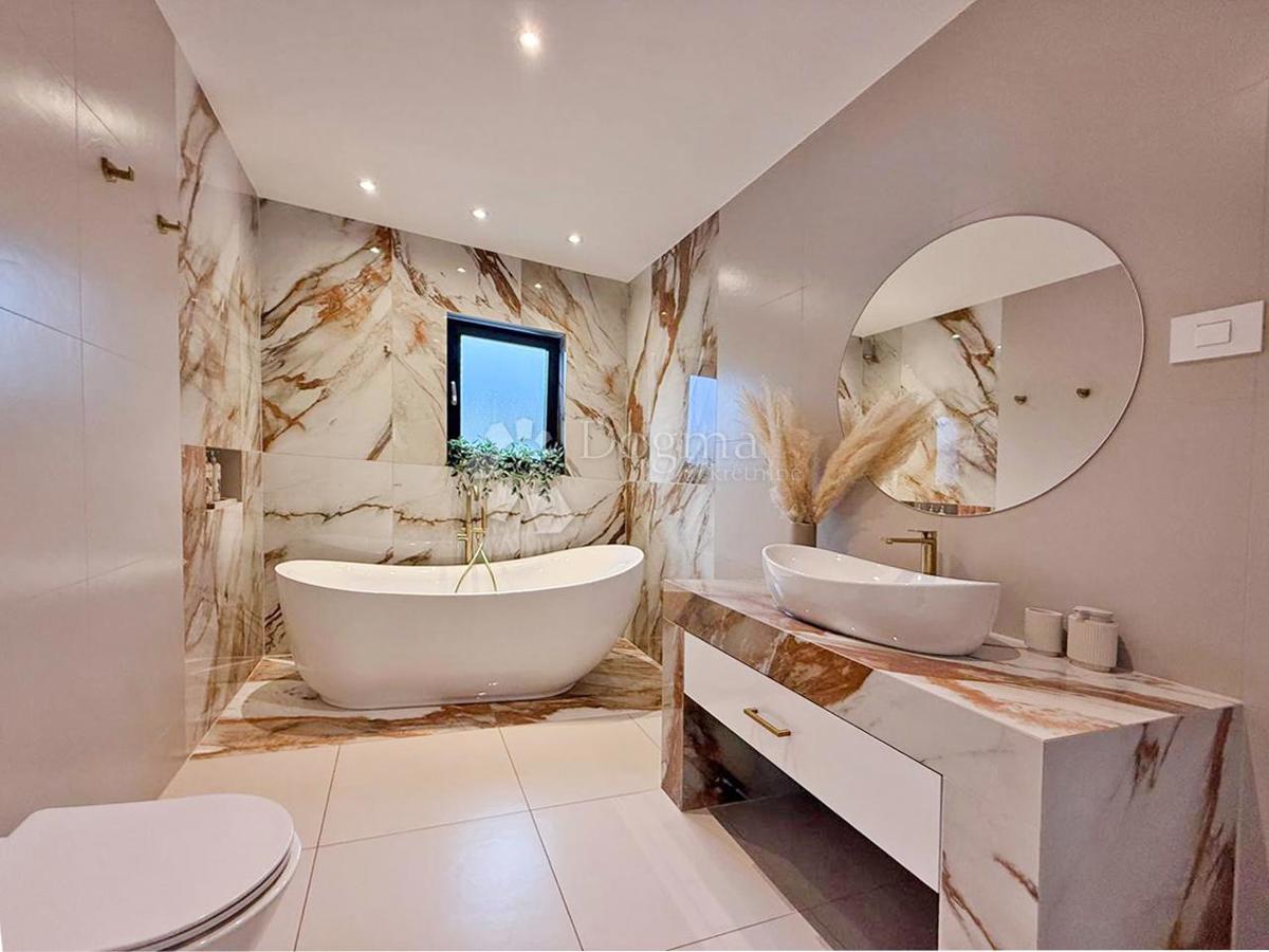 MIR, RAZKOŠJE IN ZASEBNOST V SRCU PULA