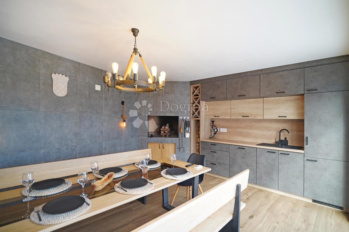 MIR, RAZKOŠJE IN ZASEBNOST V SRCU PULA