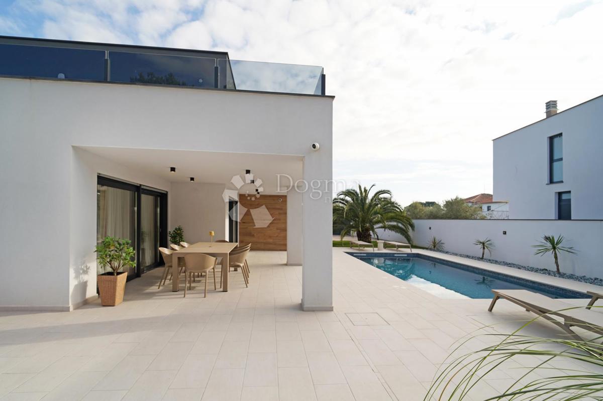 MIR, RAZKOŠJE IN ZASEBNOST V SRCU PULA