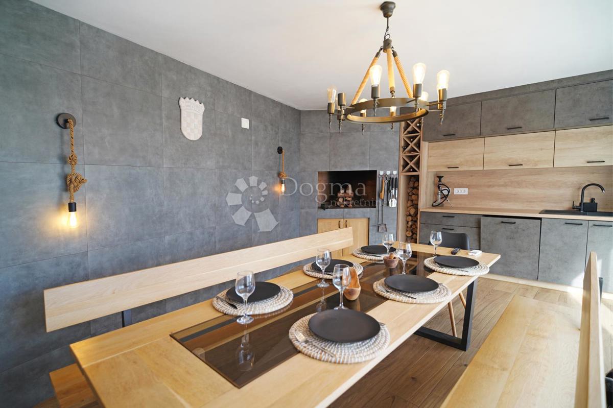 MIR, RAZKOŠJE IN ZASEBNOST V SRCU PULA