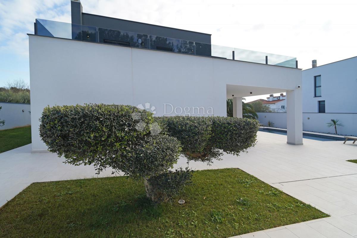 MIR, RAZKOŠJE IN ZASEBNOST V SRCU PULA