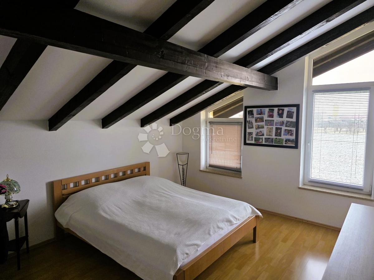 Hiša Gašinci, Satnica Đakovačka, 138m2