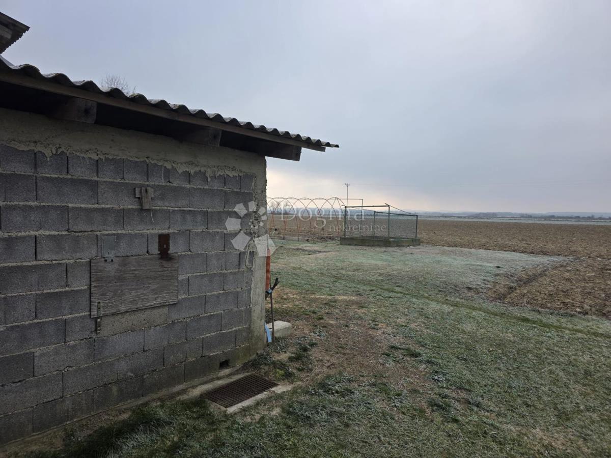 Hiša Gašinci, Satnica Đakovačka, 138m2