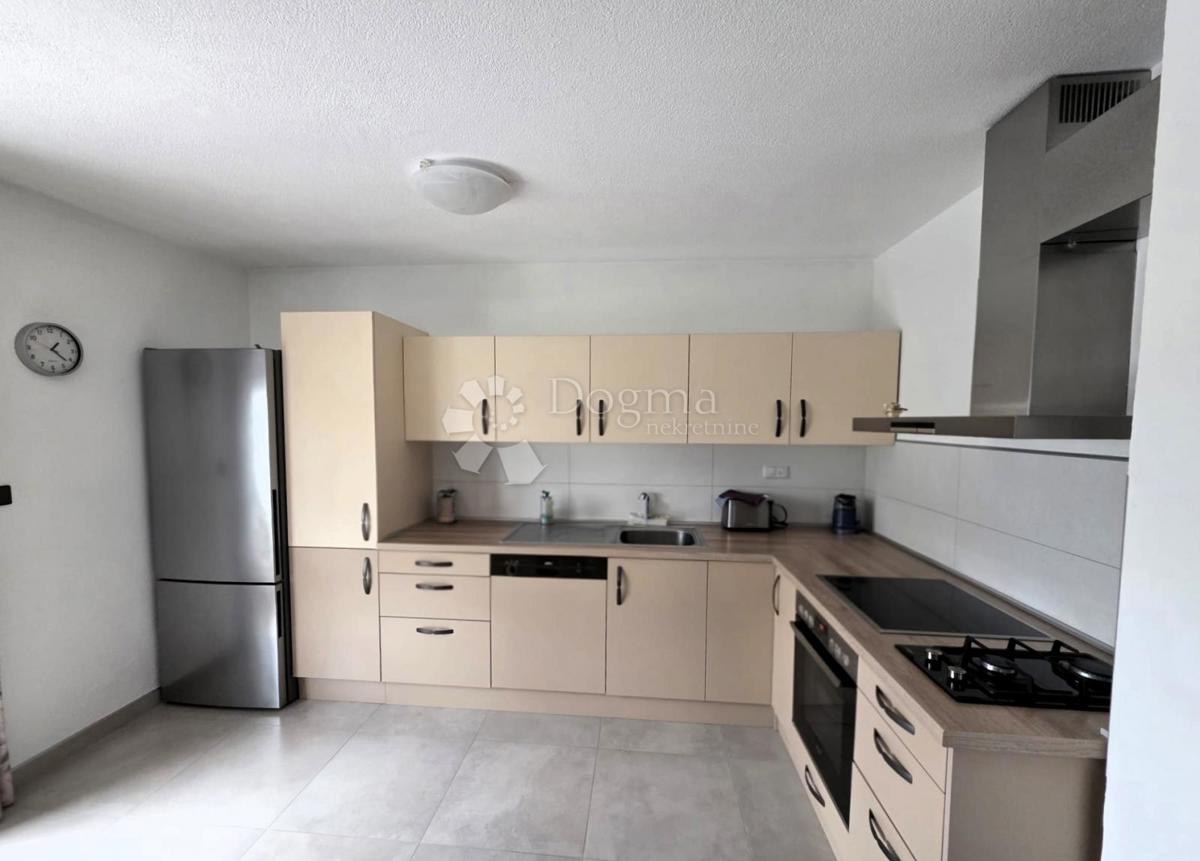 Hiša Gašinci, Satnica Đakovačka, 138m2