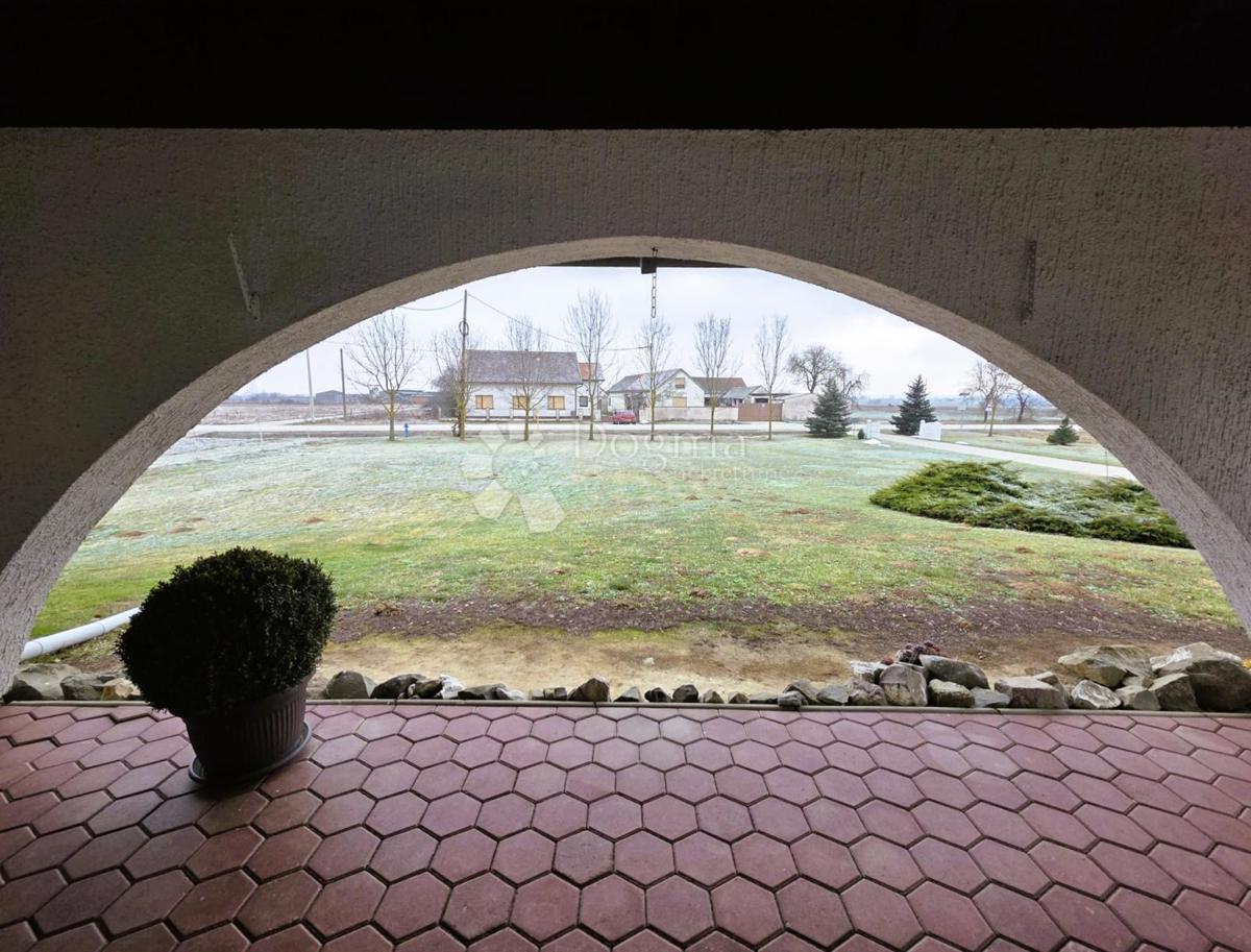 Hiša Gašinci, Satnica Đakovačka, 138m2