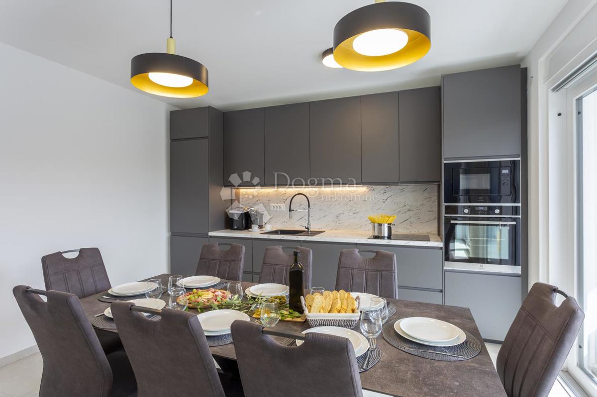 Hiša Medulin, 186m2