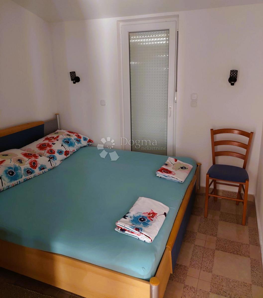 Hiša Gornji Karin, Obrovac, 116,87m2