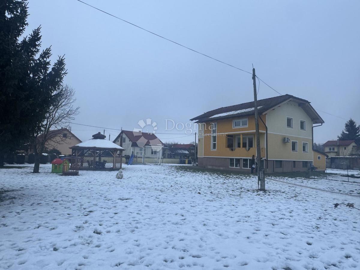 Hiša Otok Virje, Cestica, 120m2