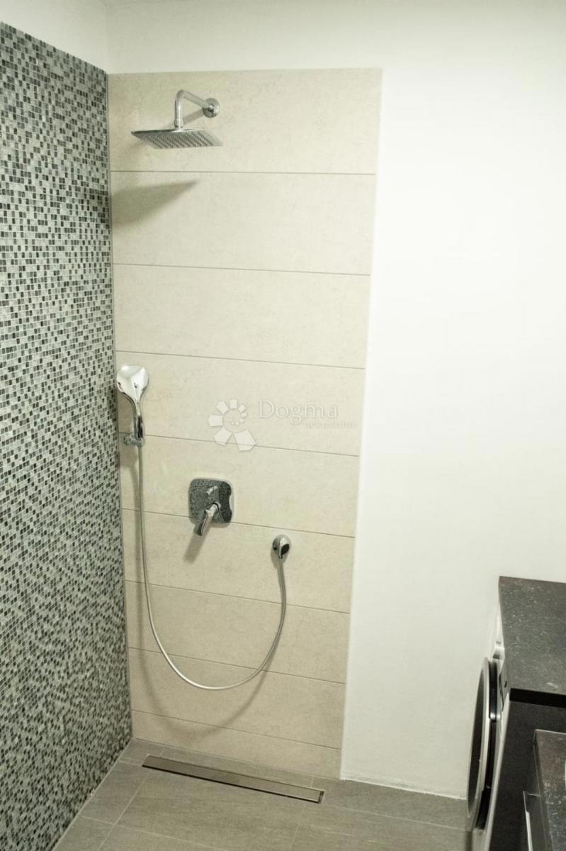 Stanovanje Poluotok, Zadar, 72m2