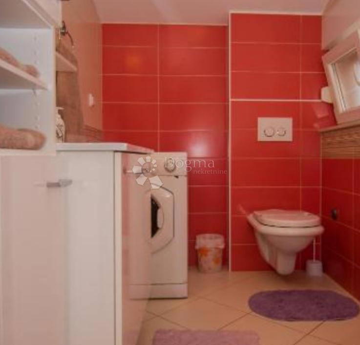 Stanovanje Rogoznica, 40m2