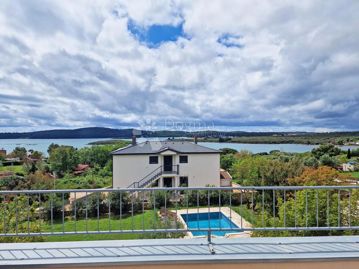 Hiša Pomer, Medulin, 135m2