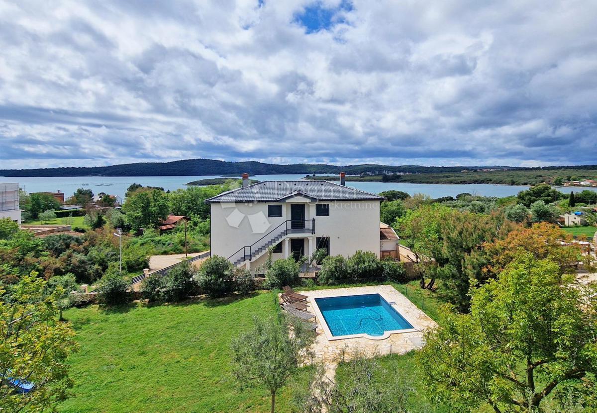 Hiša Pomer, Medulin, 135m2