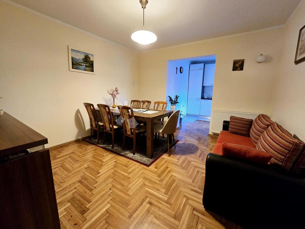 Hiša Bogdani, Peščenica - Žitnjak, 182m2