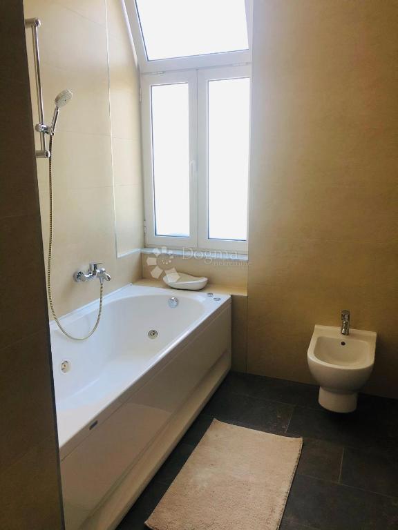 Stanovanje Opatija, 146m2