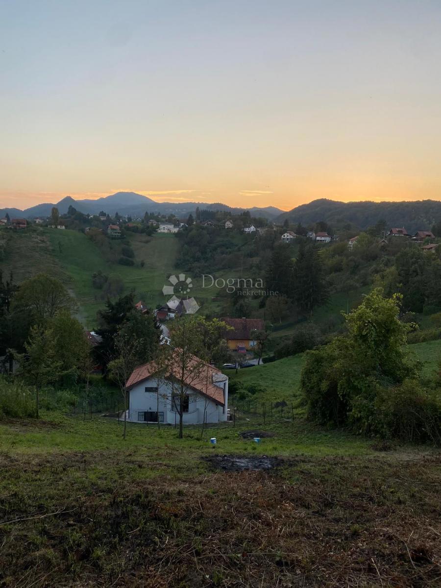 Zazidljivo zemljišče Molvice, Samobor - Okolica, 936m2