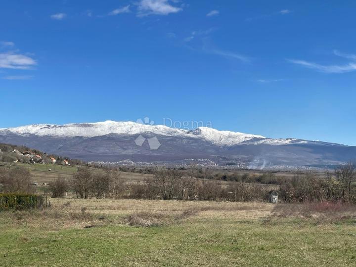 Zazidljivo zemljišče Brnaze, Sinj, 880m2