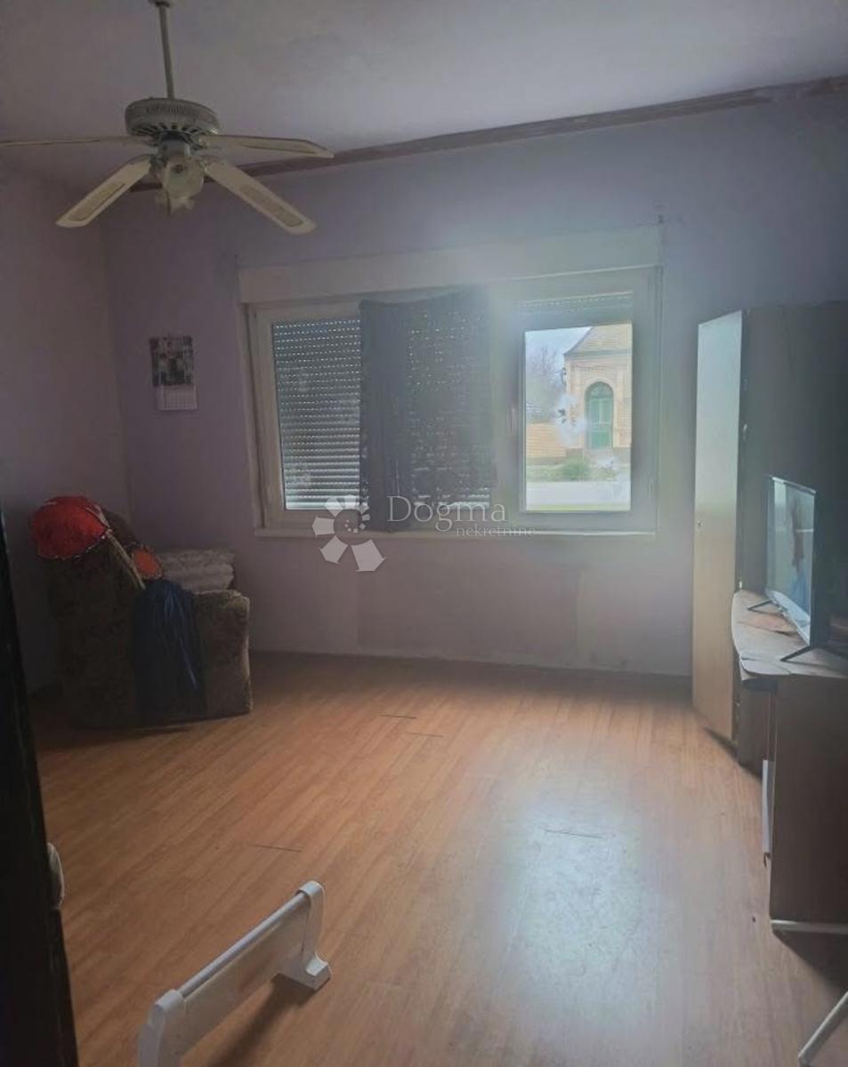 Hiša Korog, Tordinci, 1.567m2