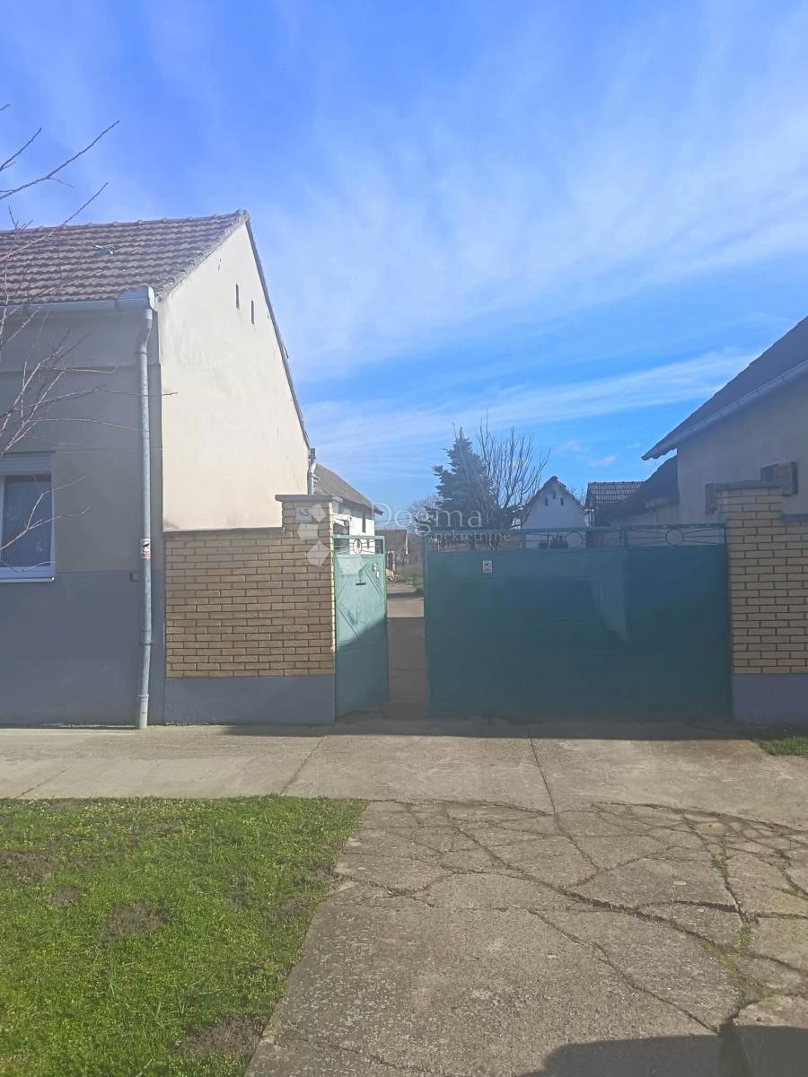 Hiša Korog, Tordinci, 1.567m2