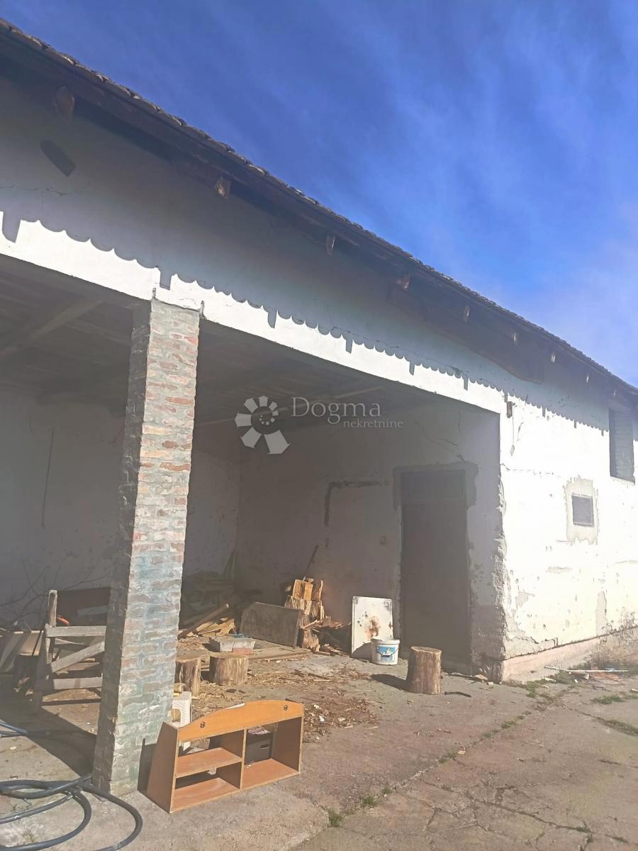 Hiša Korog, Tordinci, 1.567m2