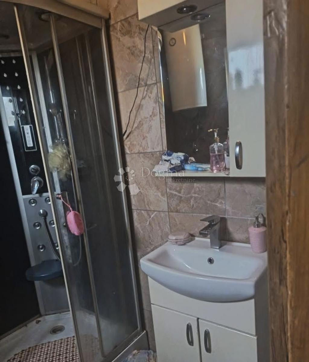 Hiša Korog, Tordinci, 1.567m2