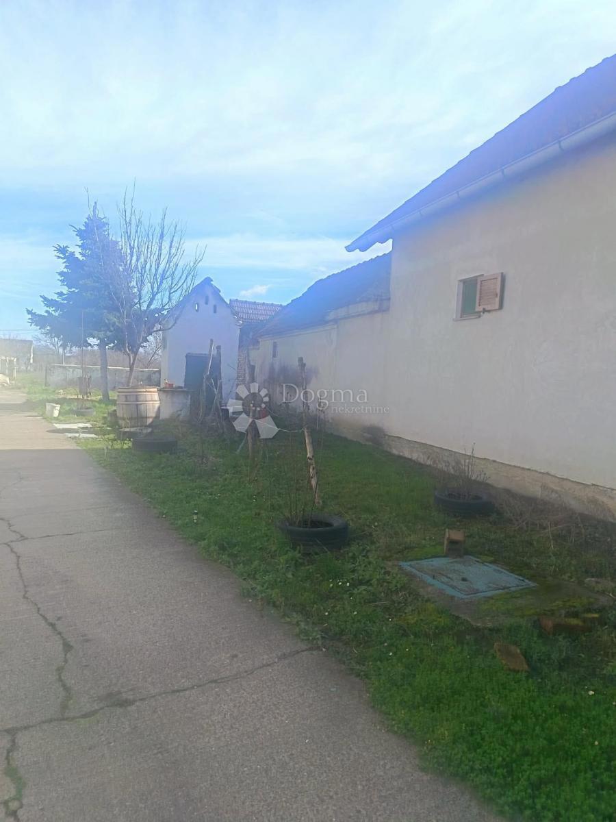 Hiša Korog, Tordinci, 1.567m2