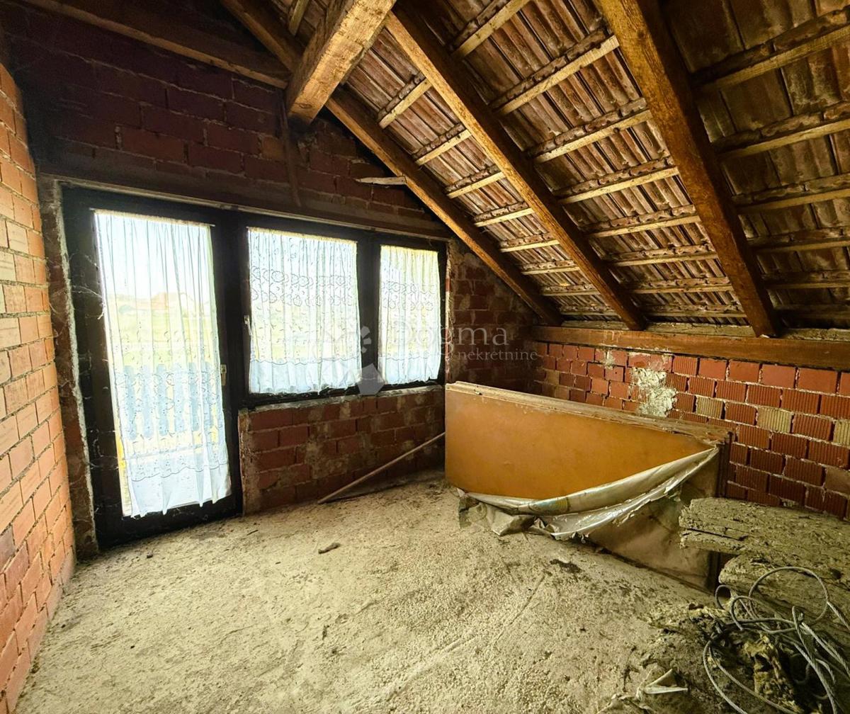 Hiša Šenkovec, 136m2