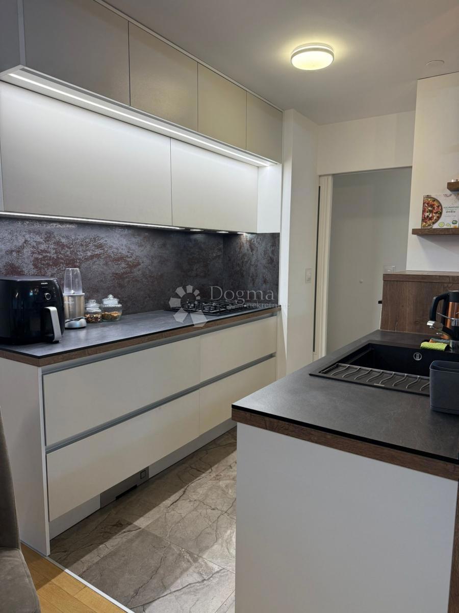 Stanovanje Donji grad, Donji Grad, 152,82m2