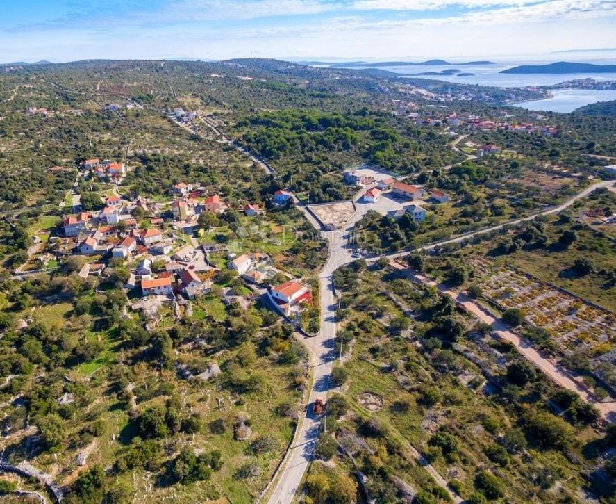 Zazidljivo zemljišče Rogoznica, 1.430m2