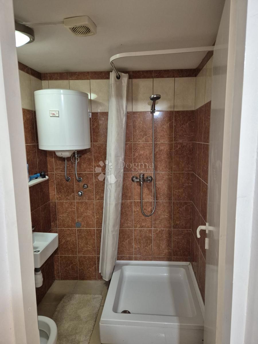 Stanovanje Gornji grad / Centar, Osijek, 13m2