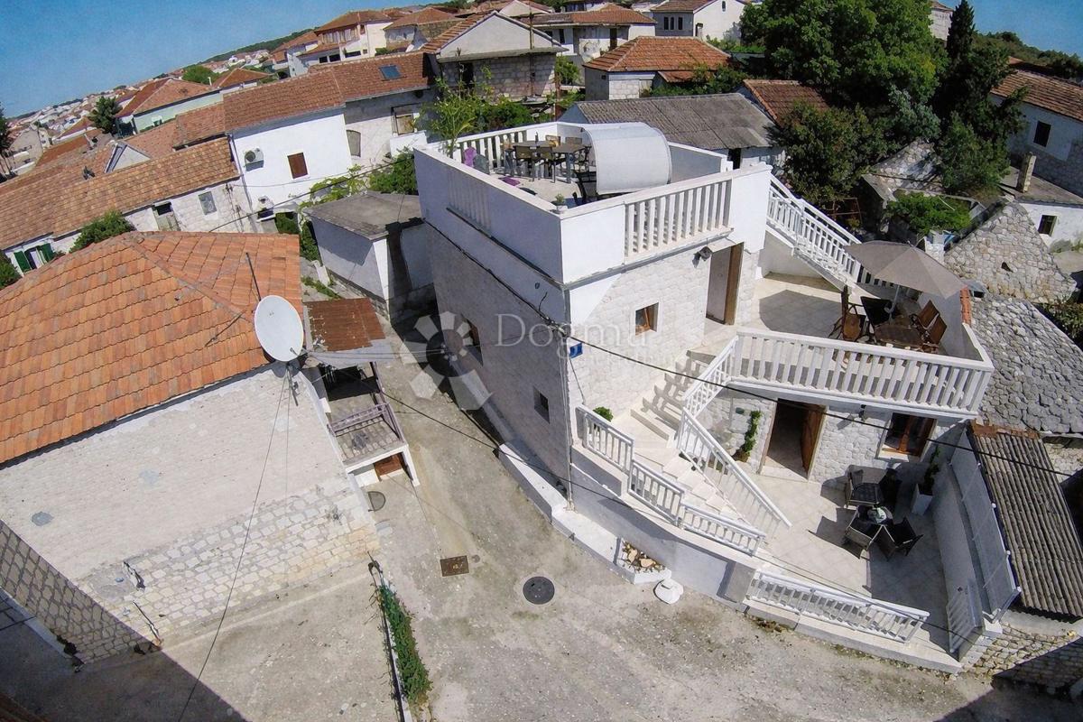 Hiša Okrug Gornji, Okrug, 65m2