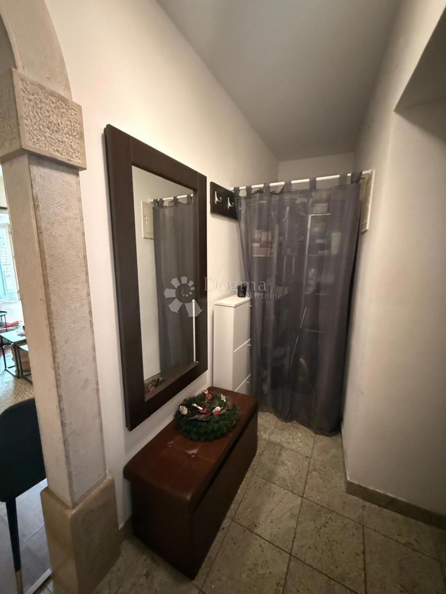 EKSKLUZIVNO! VRHUNSKI APARTMA 500 M OD CENTRA PAZINA!