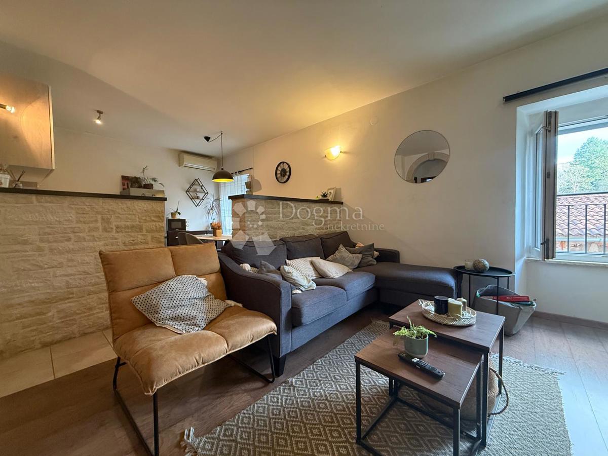 EKSKLUZIVNO! VRHUNSKI APARTMA 500 M OD CENTRA PAZINA!