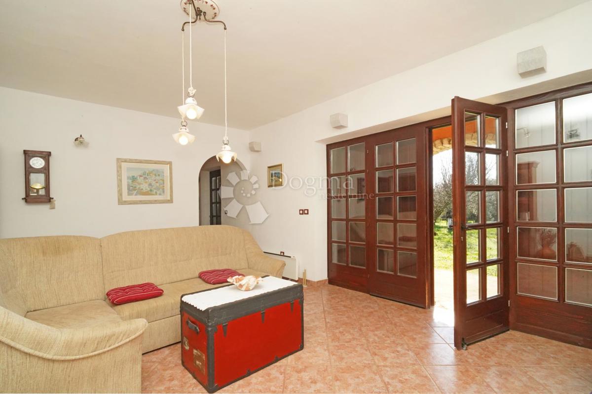 Hiša Brtonigla, Brtonigla, Brtonigla, Istarska županija, 230m2