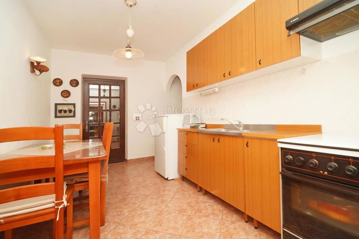 Hiša Brtonigla, Brtonigla, Brtonigla, Istarska županija, 230m2