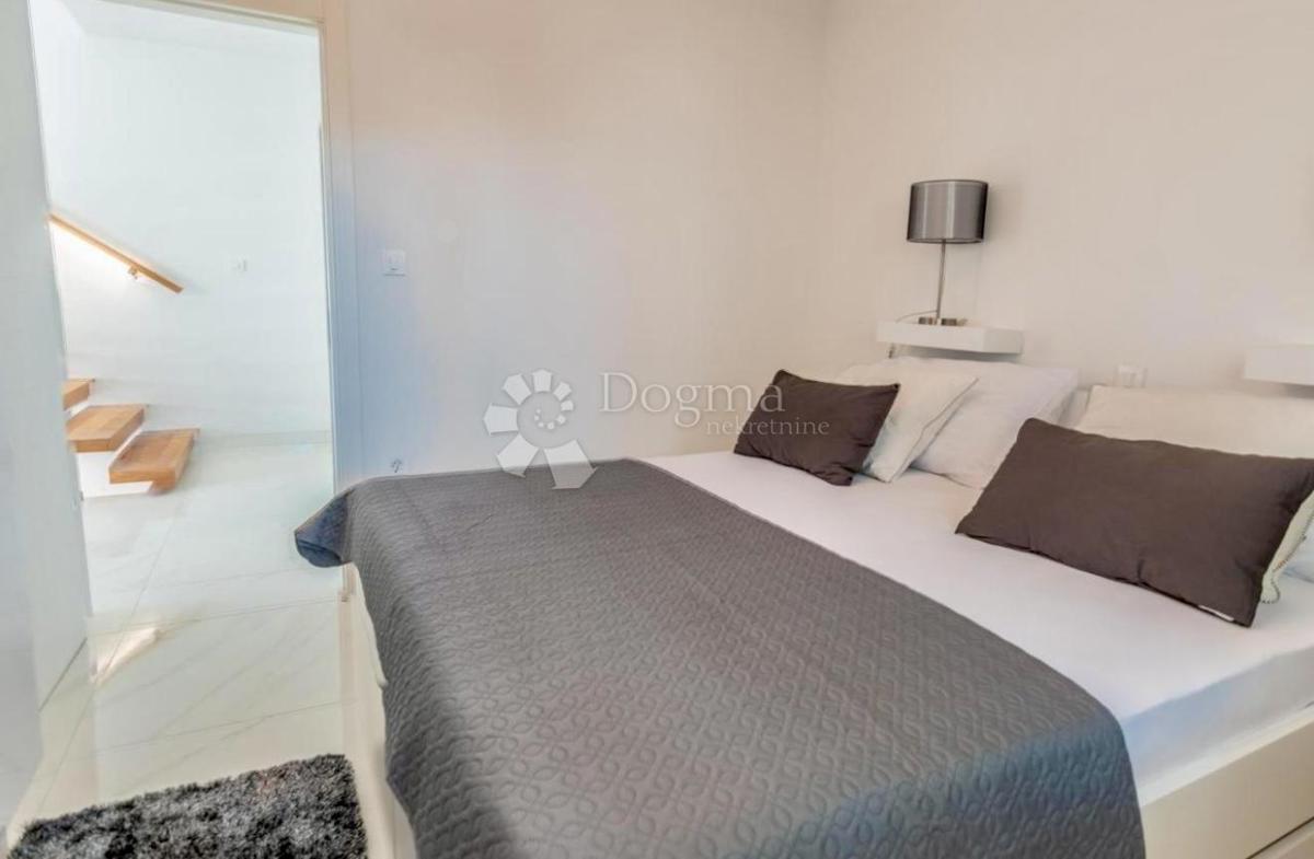 Hiša Matulji, 250m2