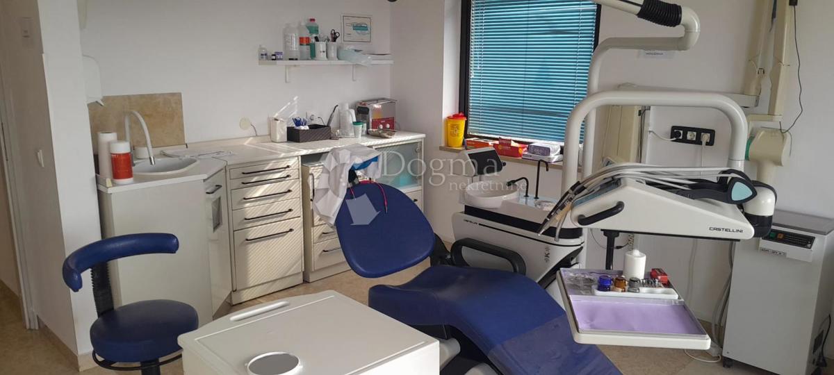 Hiša Kantrida, Rijeka, 140m2