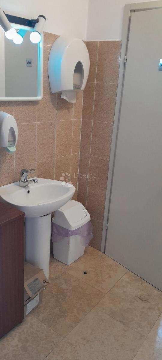 Hiša Kantrida, Rijeka, 140m2