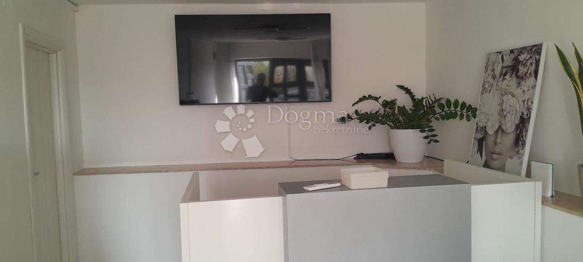 Hiša Kantrida, Rijeka, 140m2