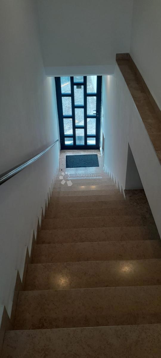 Hiša Kantrida, Rijeka, 140m2