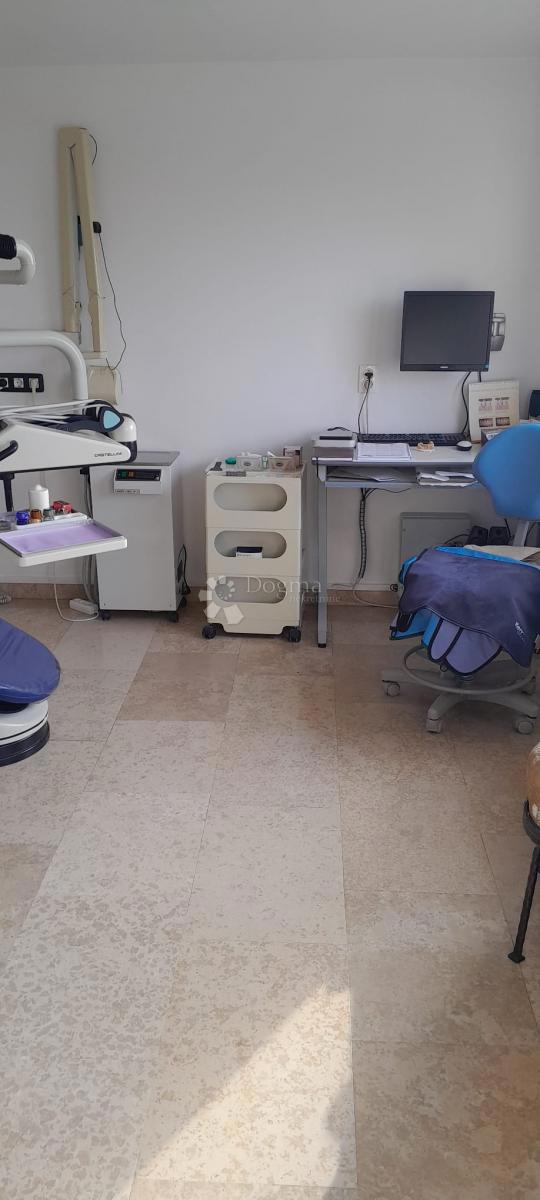 Hiša Kantrida, Rijeka, 140m2